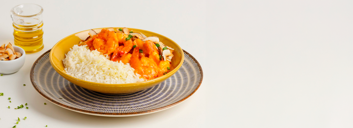 Arroz com Camarão ao Curry e Coco
