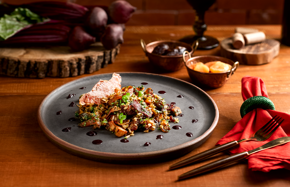 Arroz Natalino com Tender e Redução de Beterraba